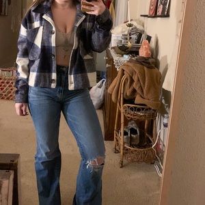 SOLD Navy & Cream Plaid Flannel Cropped Shacket NWT